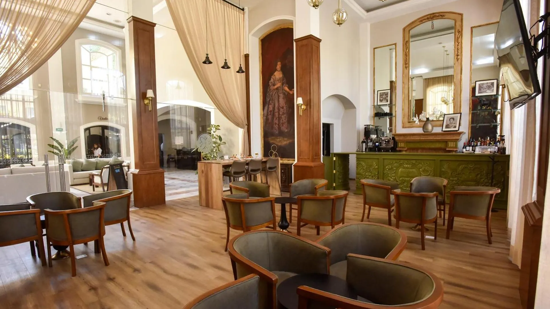 Plaza Camelinas Hotel Queretaro